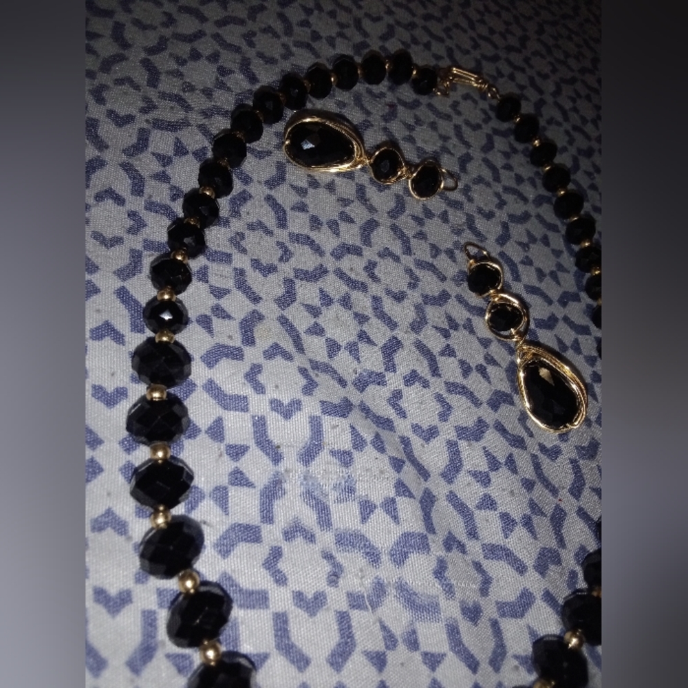 Pretty Necklace set 😍 😍 - Picture 9 of 12